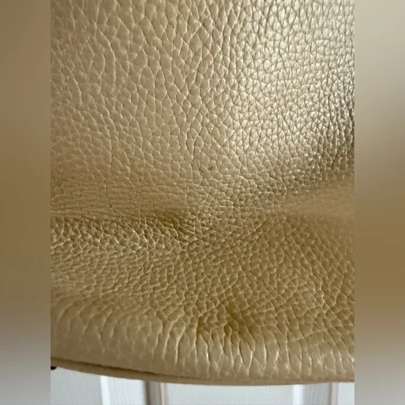 Dooney & Bourke Logo Lock pebble grain leather hobo bag - Picture 10 of 16